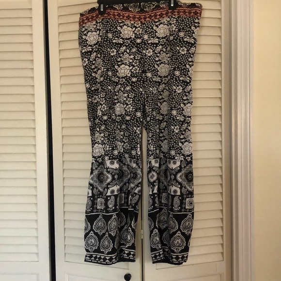 Yashi Pants - Printed fun pants